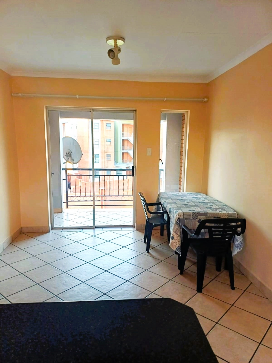 2 Bedroom Property for Sale in Vorna Valley Gauteng