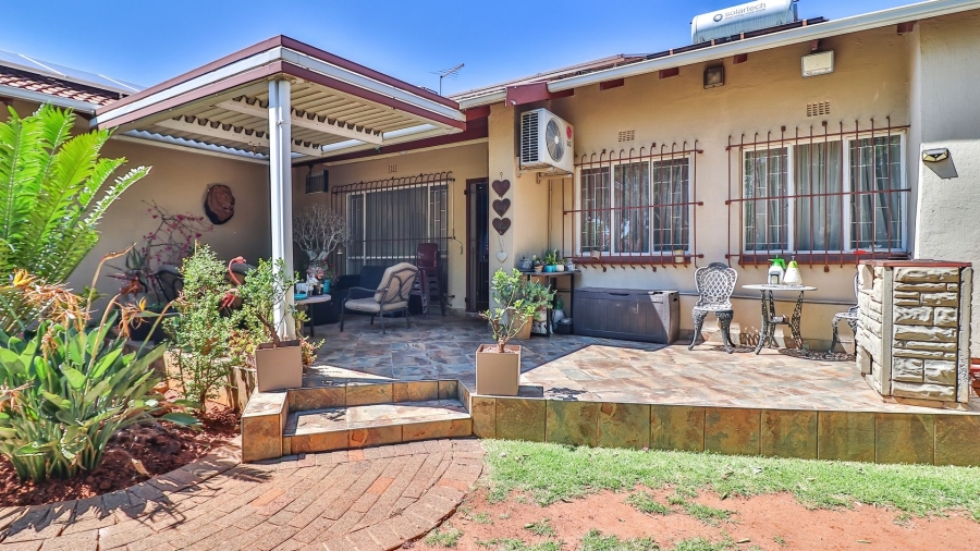 3 Bedroom Property for Sale in Parkrand Gauteng