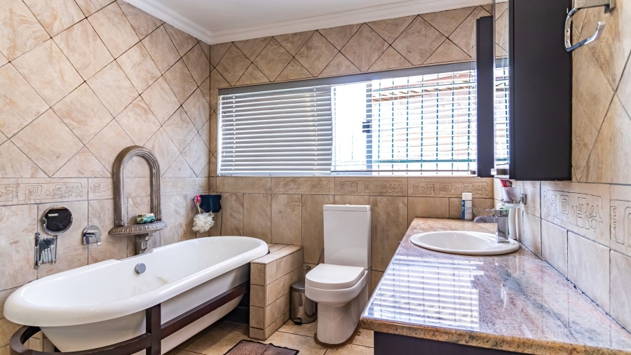 3 Bedroom Property for Sale in Parkrand Gauteng