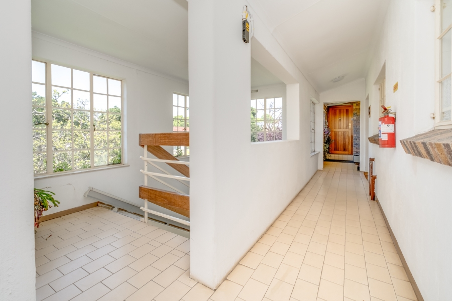 1 Bedroom Property for Sale in Bryanston Gauteng