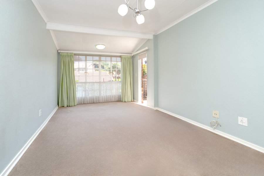 1 Bedroom Property for Sale in Bryanston Gauteng