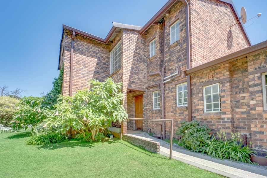 1 Bedroom Property for Sale in Bryanston Gauteng