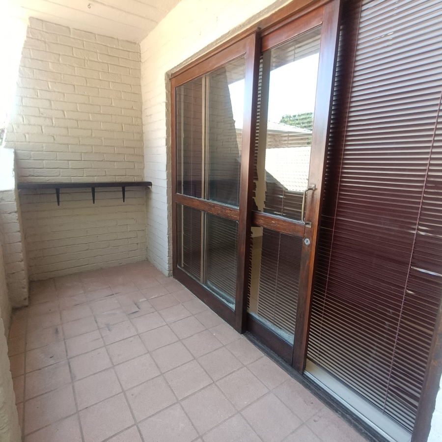 To Let 2 Bedroom Property for Rent in Westdene Gauteng