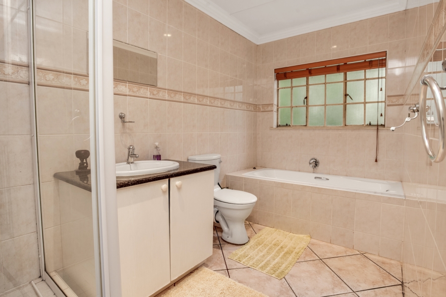 To Let 3 Bedroom Property for Rent in Craigavon Gauteng