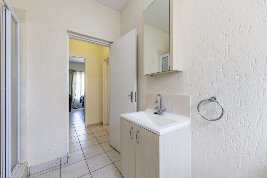 2 Bedroom Property for Sale in Douglasdale Gauteng
