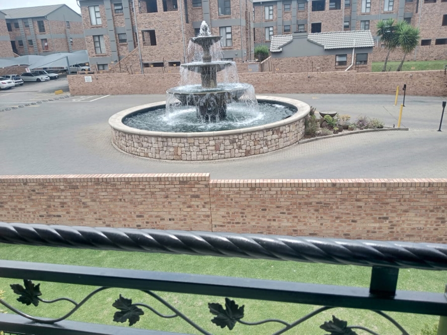To Let 2 Bedroom Property for Rent in Ravenswood Gauteng