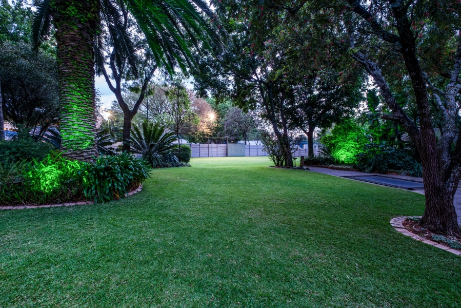 5 Bedroom Property for Sale in Fairland Gauteng