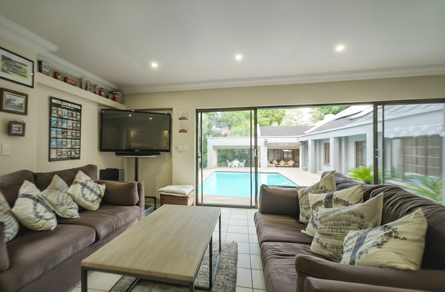 5 Bedroom Property for Sale in Fairland Gauteng