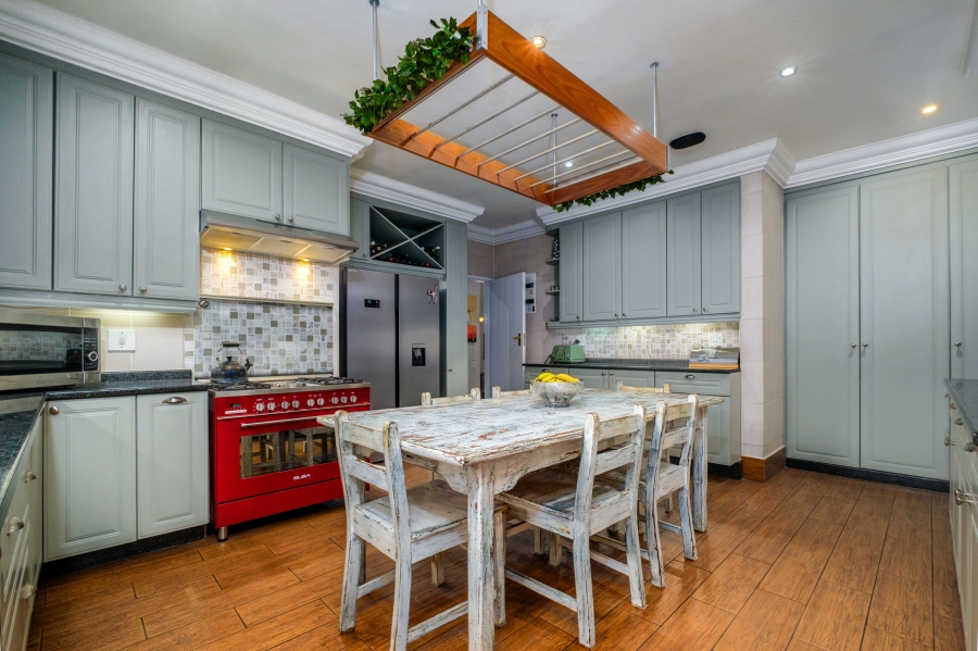 5 Bedroom Property for Sale in Fairland Gauteng