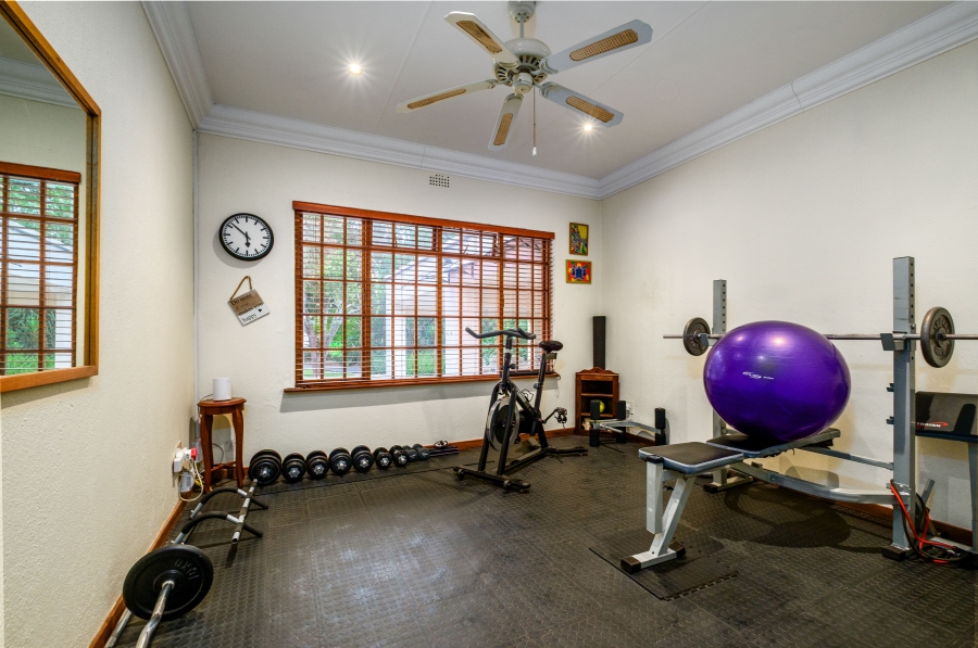 5 Bedroom Property for Sale in Fairland Gauteng