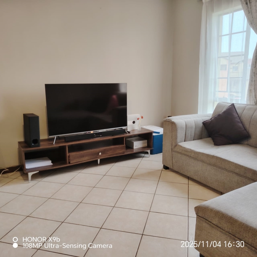 2 Bedroom Property for Sale in Noordwyk Gauteng