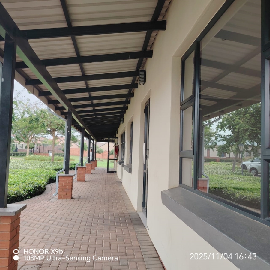 2 Bedroom Property for Sale in Noordwyk Gauteng