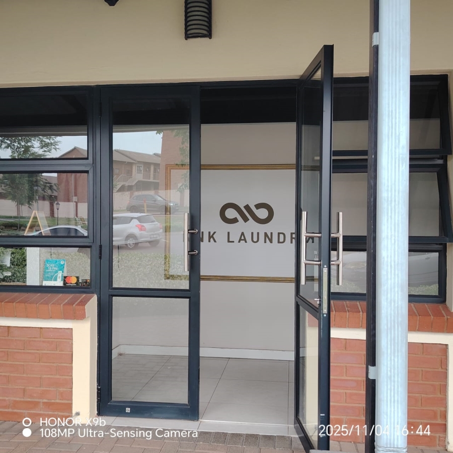 2 Bedroom Property for Sale in Noordwyk Gauteng