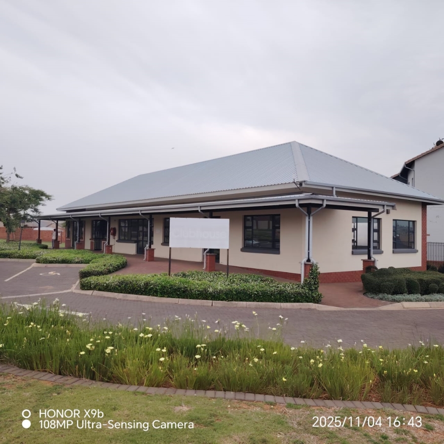 2 Bedroom Property for Sale in Noordwyk Gauteng