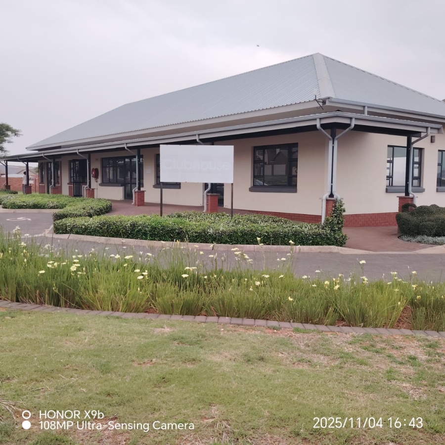 2 Bedroom Property for Sale in Noordwyk Gauteng
