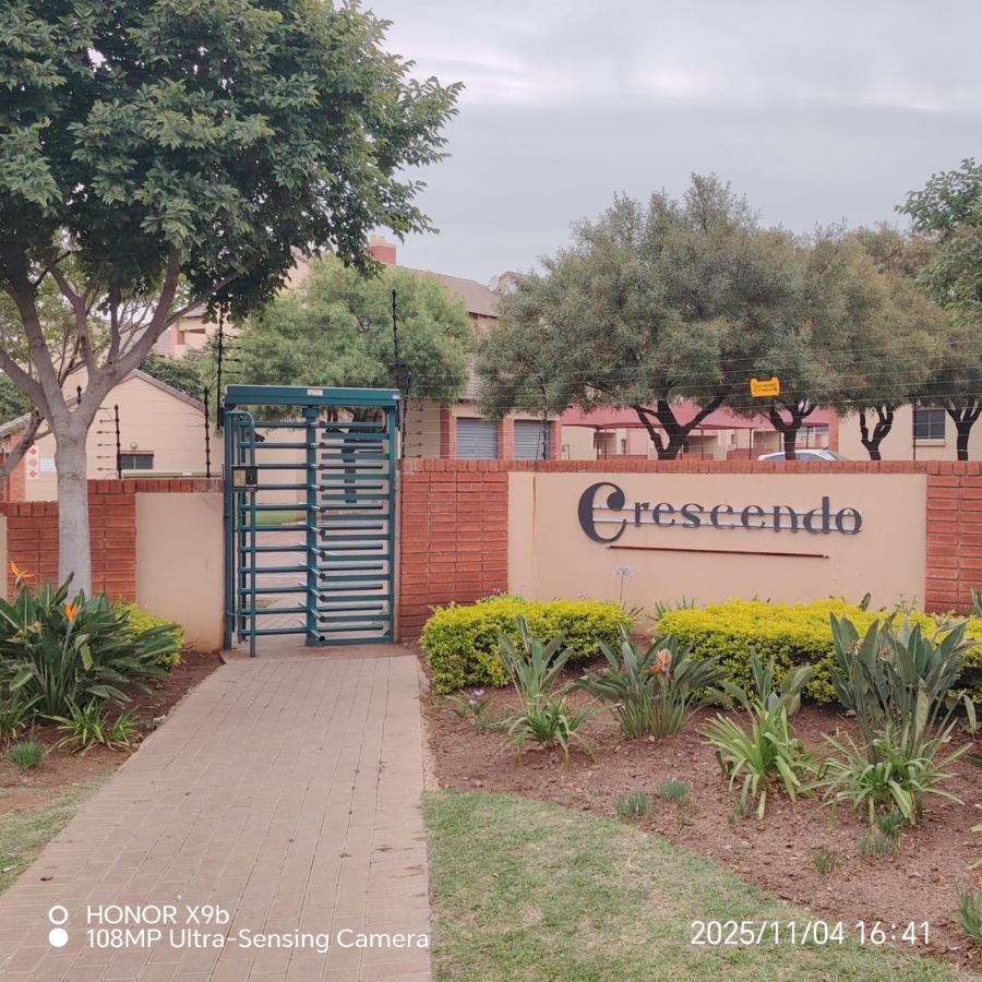 2 Bedroom Property for Sale in Noordwyk Gauteng