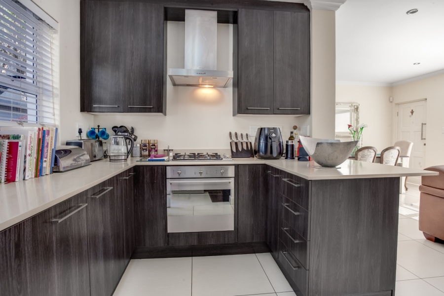 3 Bedroom Property for Sale in Bryanston Gauteng