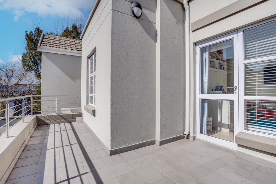 3 Bedroom Property for Sale in Bryanston Gauteng