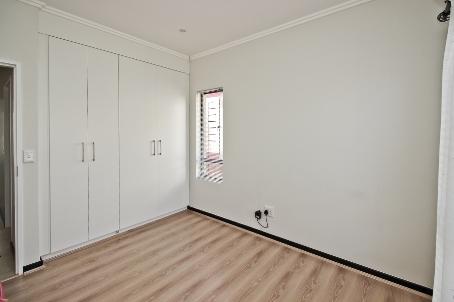 To Let 2 Bedroom Property for Rent in Barbeque Downs Gauteng