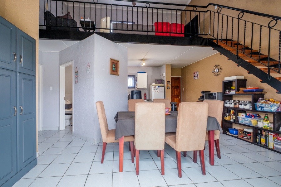 2 Bedroom Property for Sale in Bromhof Gauteng
