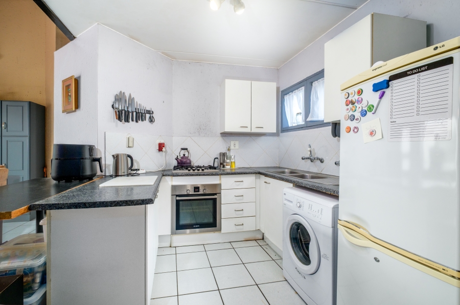 2 Bedroom Property for Sale in Bromhof Gauteng