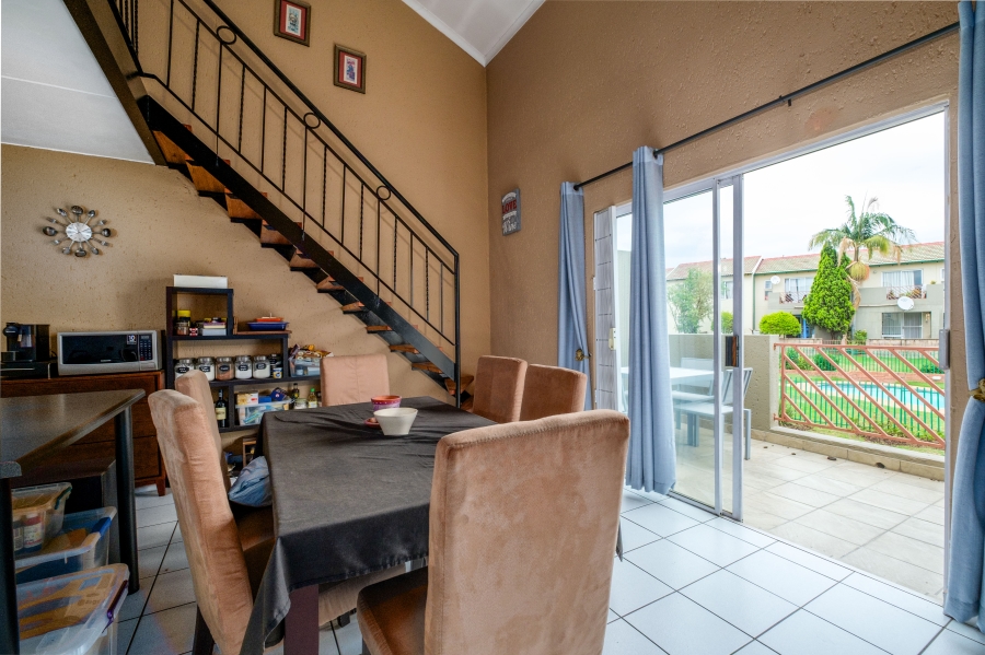 2 Bedroom Property for Sale in Bromhof Gauteng