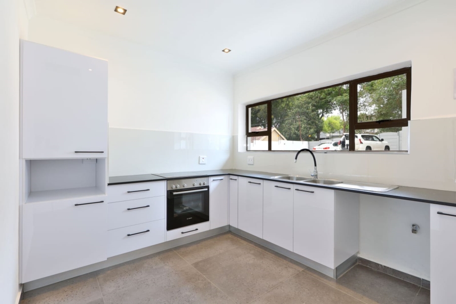 To Let 1 Bedroom Property for Rent in Blairgowrie Gauteng