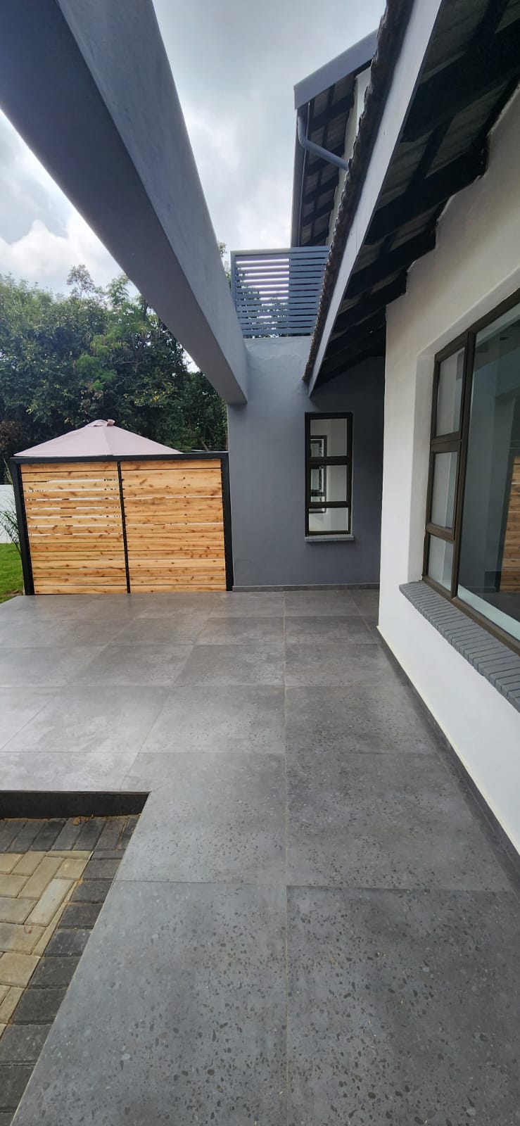 To Let 1 Bedroom Property for Rent in Blairgowrie Gauteng