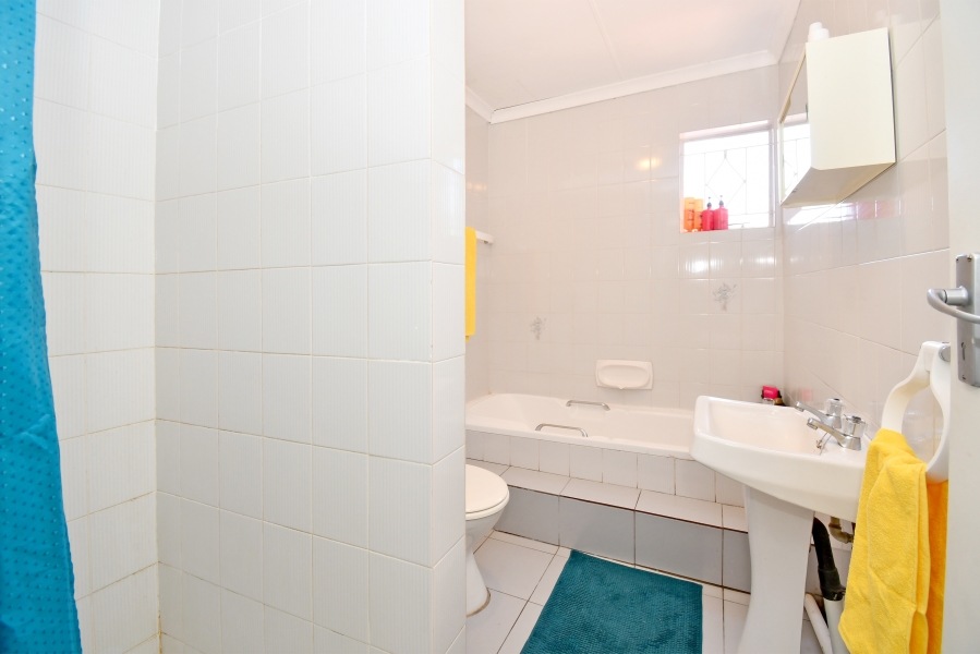 2 Bedroom Property for Sale in Northcliff Gauteng