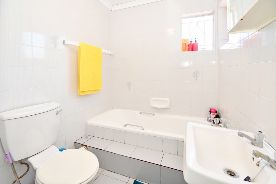 2 Bedroom Property for Sale in Northcliff Gauteng