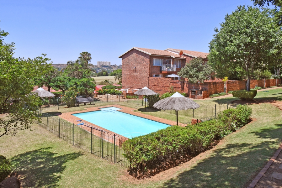2 Bedroom Property for Sale in Northcliff Gauteng
