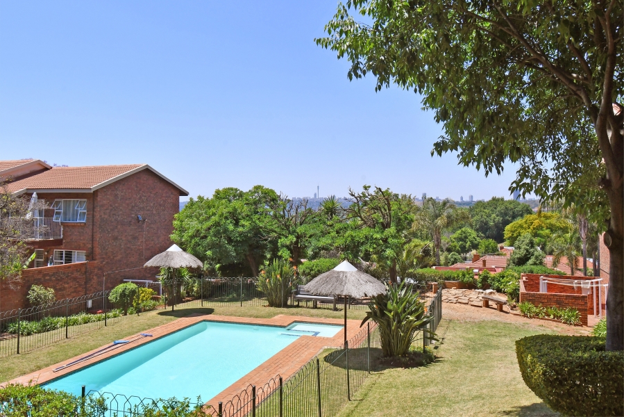 2 Bedroom Property for Sale in Northcliff Gauteng