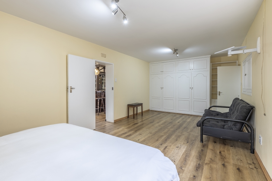 5 Bedroom Property for Sale in Bryanston Gauteng