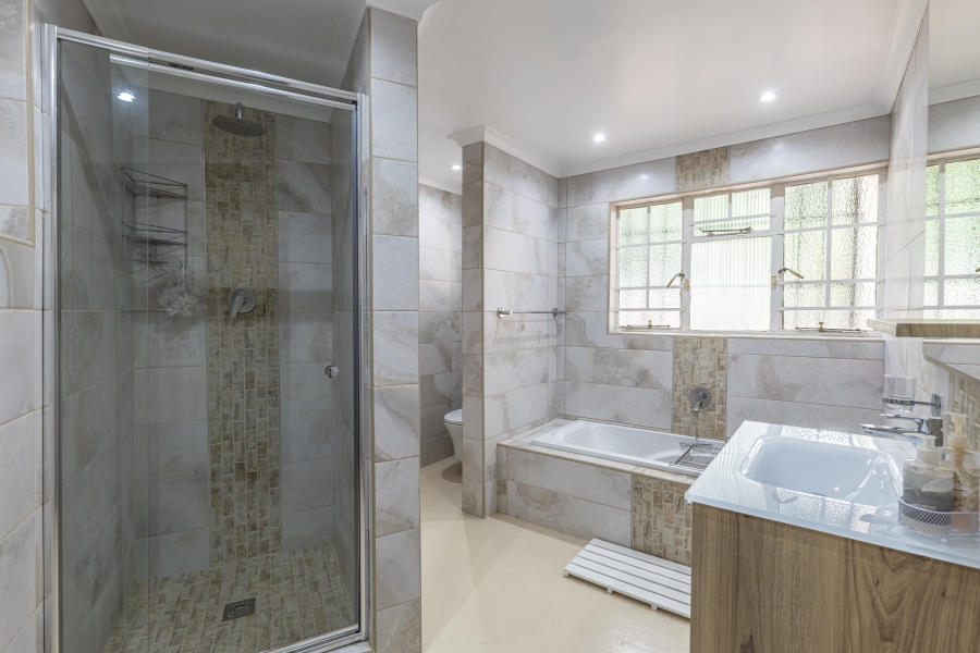 5 Bedroom Property for Sale in Bryanston Gauteng