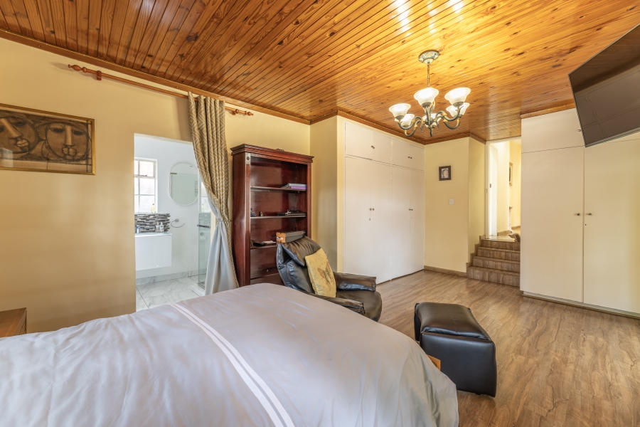5 Bedroom Property for Sale in Bryanston Gauteng