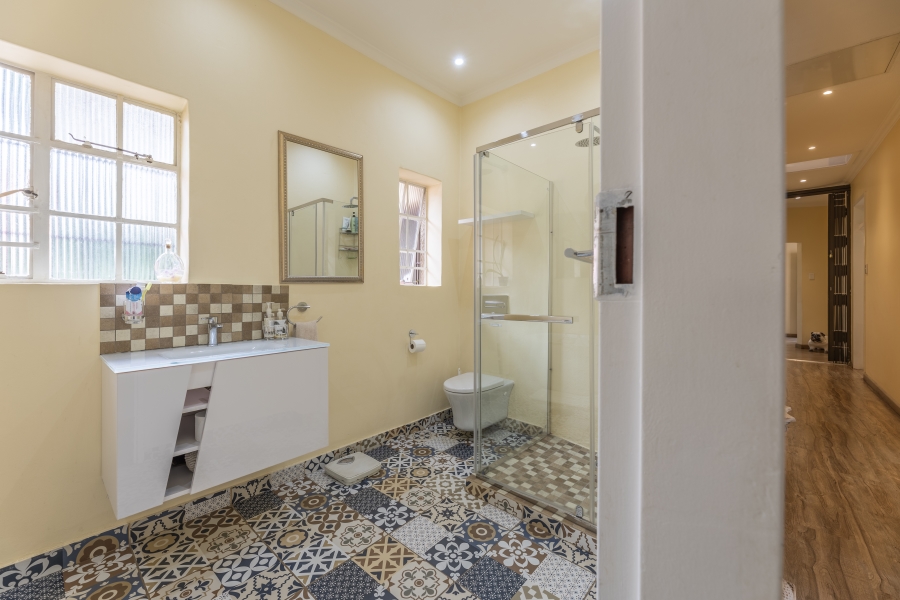 5 Bedroom Property for Sale in Bryanston Gauteng