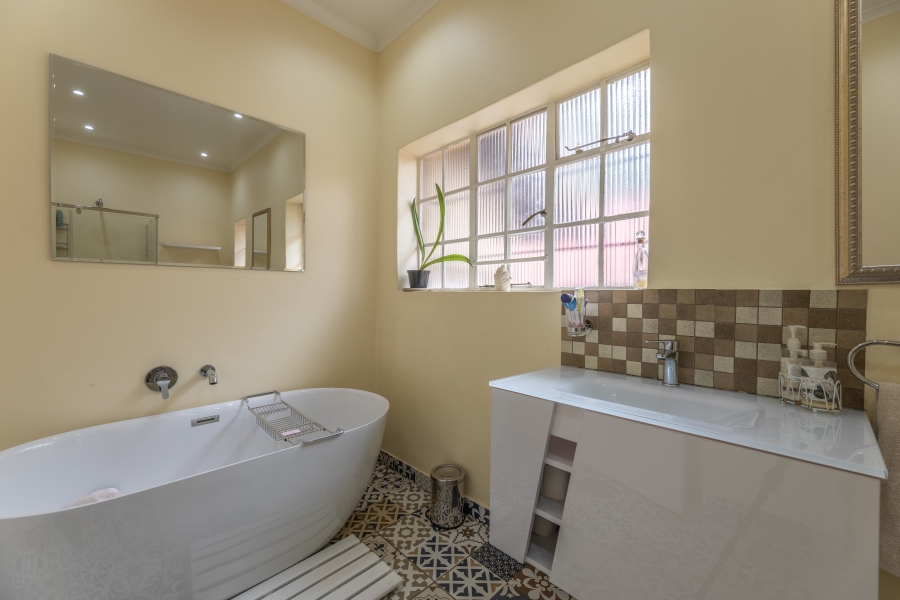 5 Bedroom Property for Sale in Bryanston Gauteng