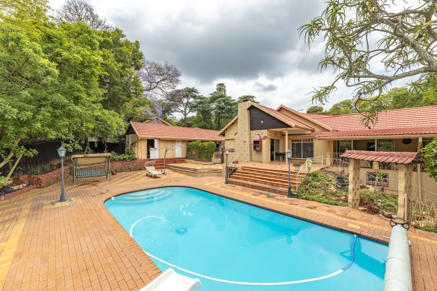 5 Bedroom Property for Sale in Bryanston Gauteng
