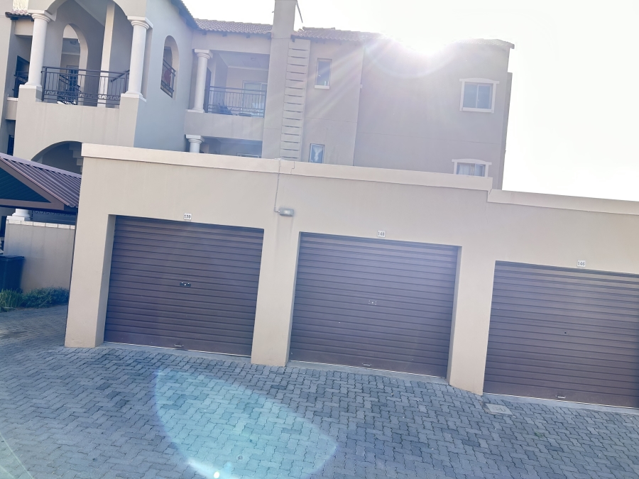 2 Bedroom Property for Sale in Noordhang Gauteng