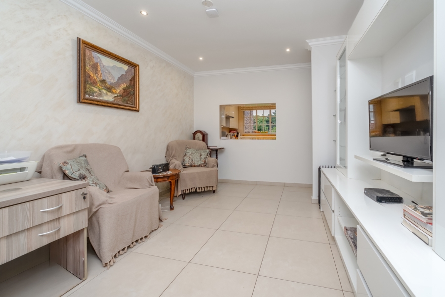 1 Bedroom Property for Sale in Bryanston Gauteng