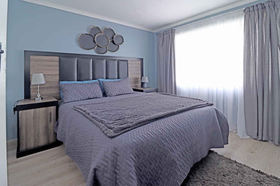 2 Bedroom Property for Sale in Sonneglans Gauteng