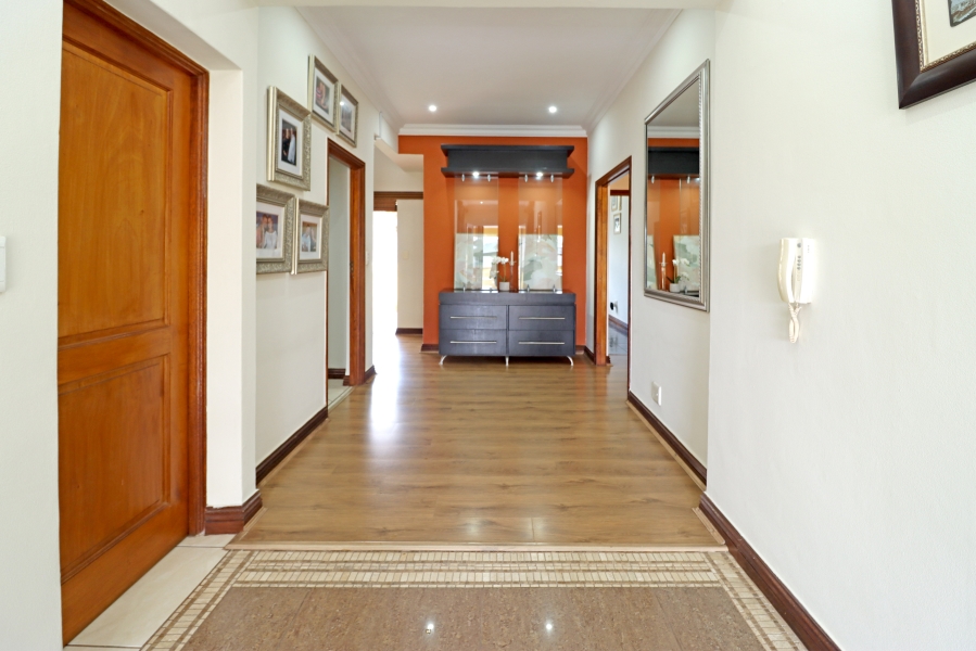 4 Bedroom Property for Sale in Northcliff Gauteng