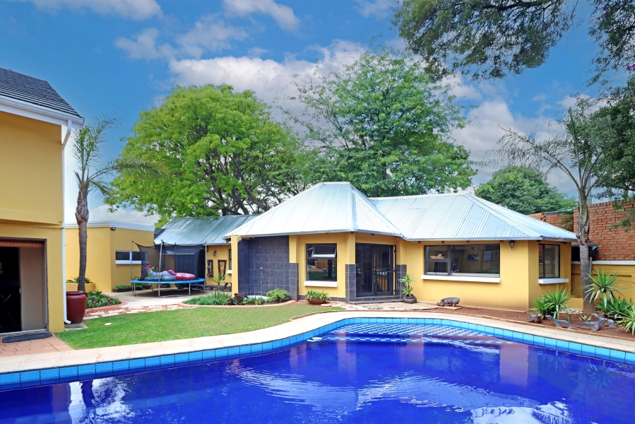 4 Bedroom Property for Sale in Northcliff Gauteng