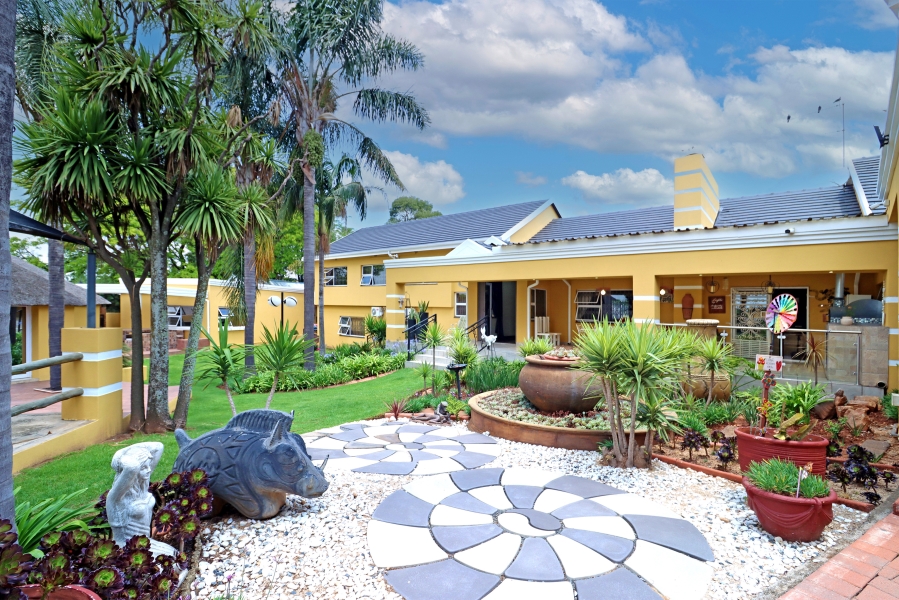 4 Bedroom Property for Sale in Northcliff Gauteng