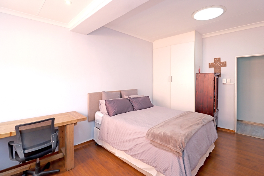 3 Bedroom Property for Sale in Lakeside Gauteng