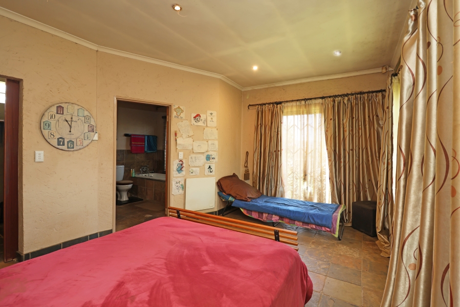 3 Bedroom Property for Sale in Allens Nek Gauteng