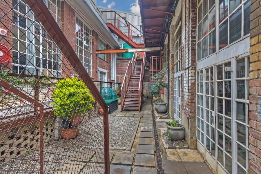 1 Bedroom Property for Sale in Maboneng Gauteng