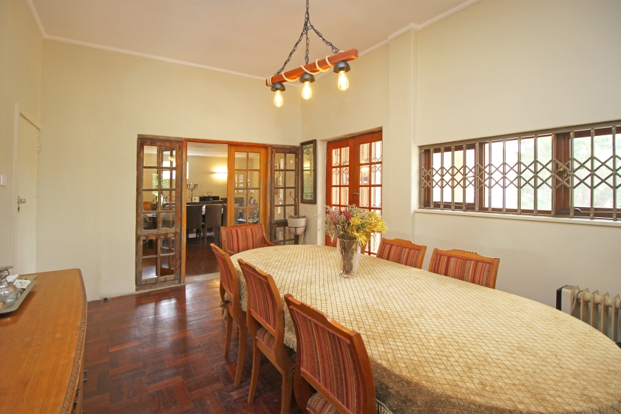 5 Bedroom Property for Sale in Waverley Gauteng