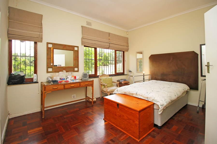 5 Bedroom Property for Sale in Waverley Gauteng