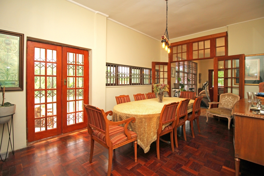 5 Bedroom Property for Sale in Waverley Gauteng